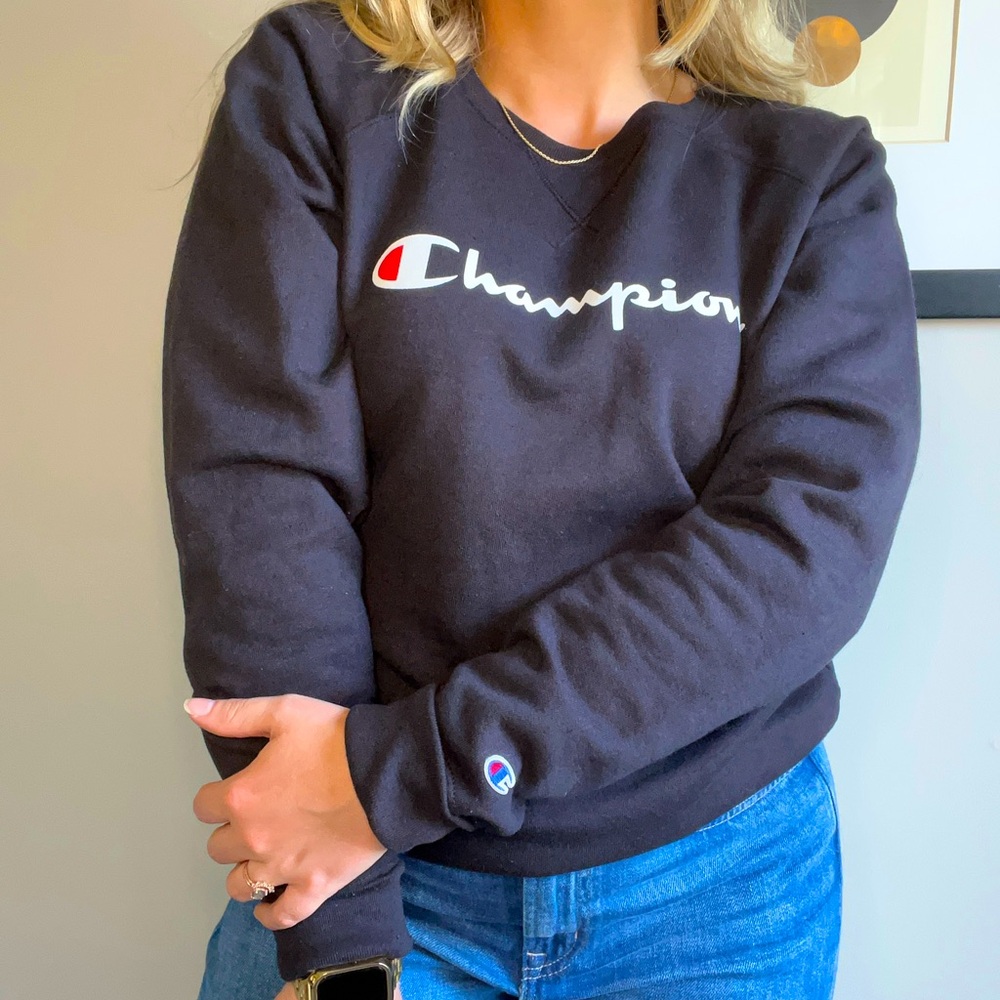 Champion navy crewneck sweatshirt